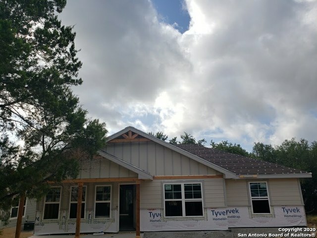 Property Photo: 1278 Green Meadow Ln TX 78070