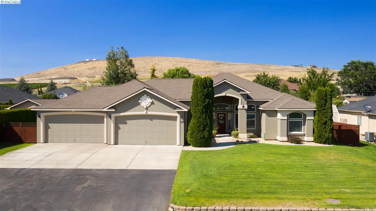 Property Photo:  370 Cindy Rd  WA 99338 