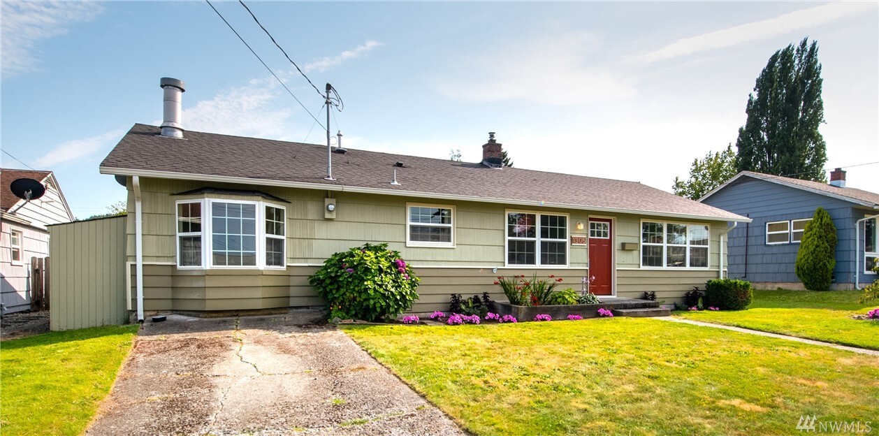 Property Photo: 1305 Broadview Drive WA 98221