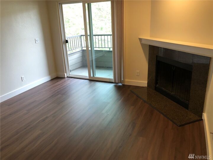 Property Photo:  720 Kirkland Cir B301  WA 98033 