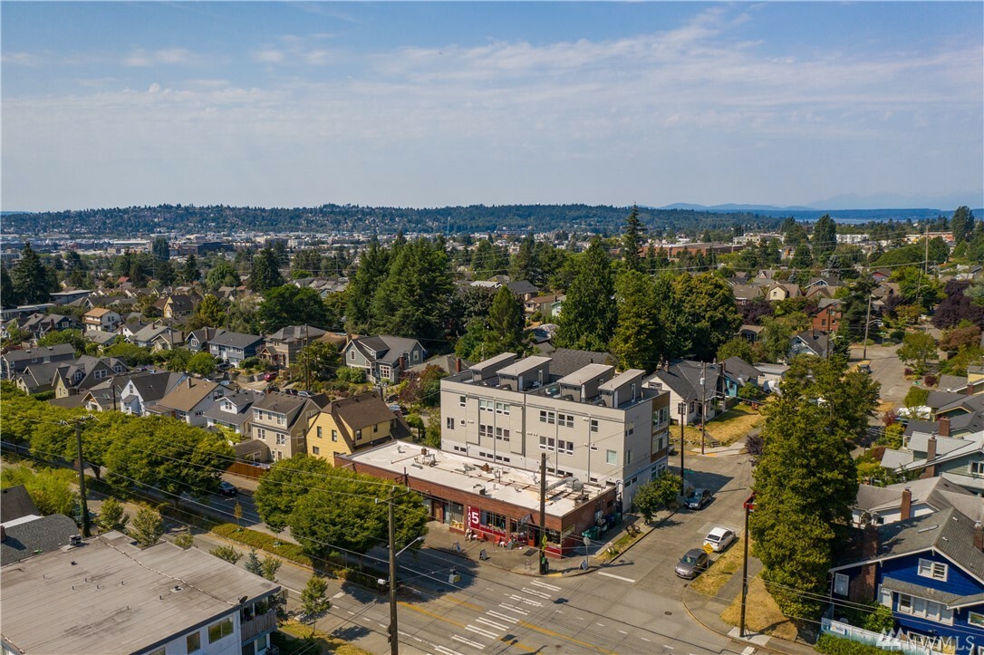 Property Photo:  6752 Division Ave NW  WA 98117 