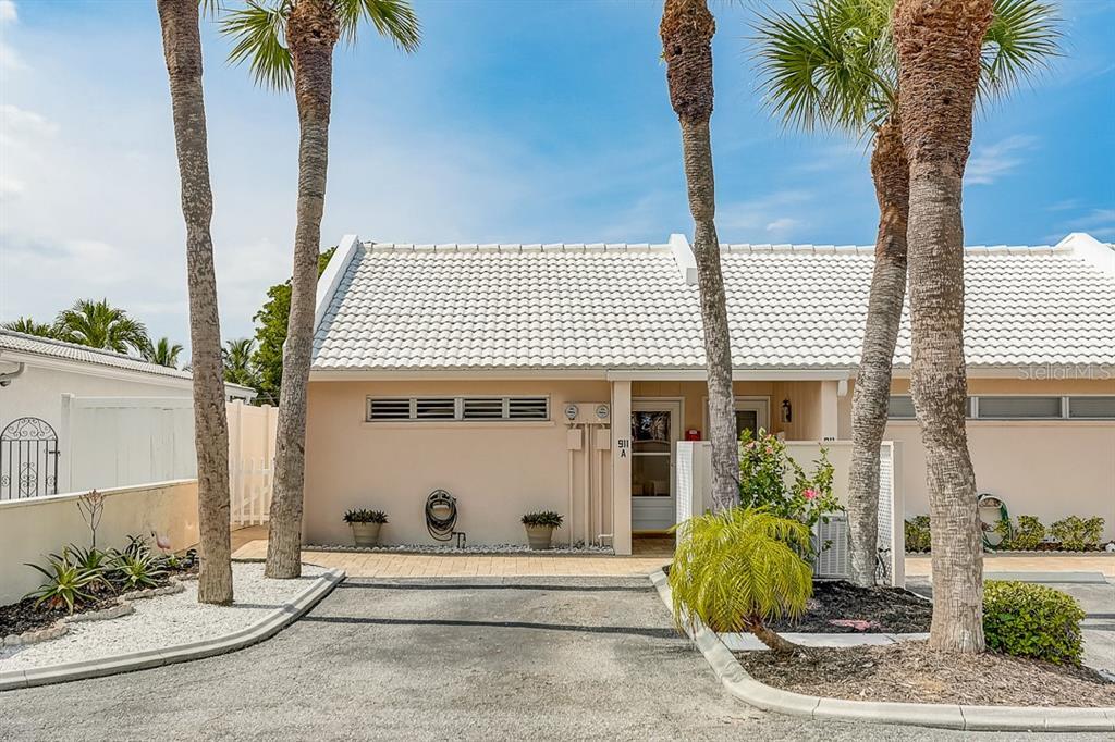 Property Photo: 911 A Gibbs Road 11 FL 34285