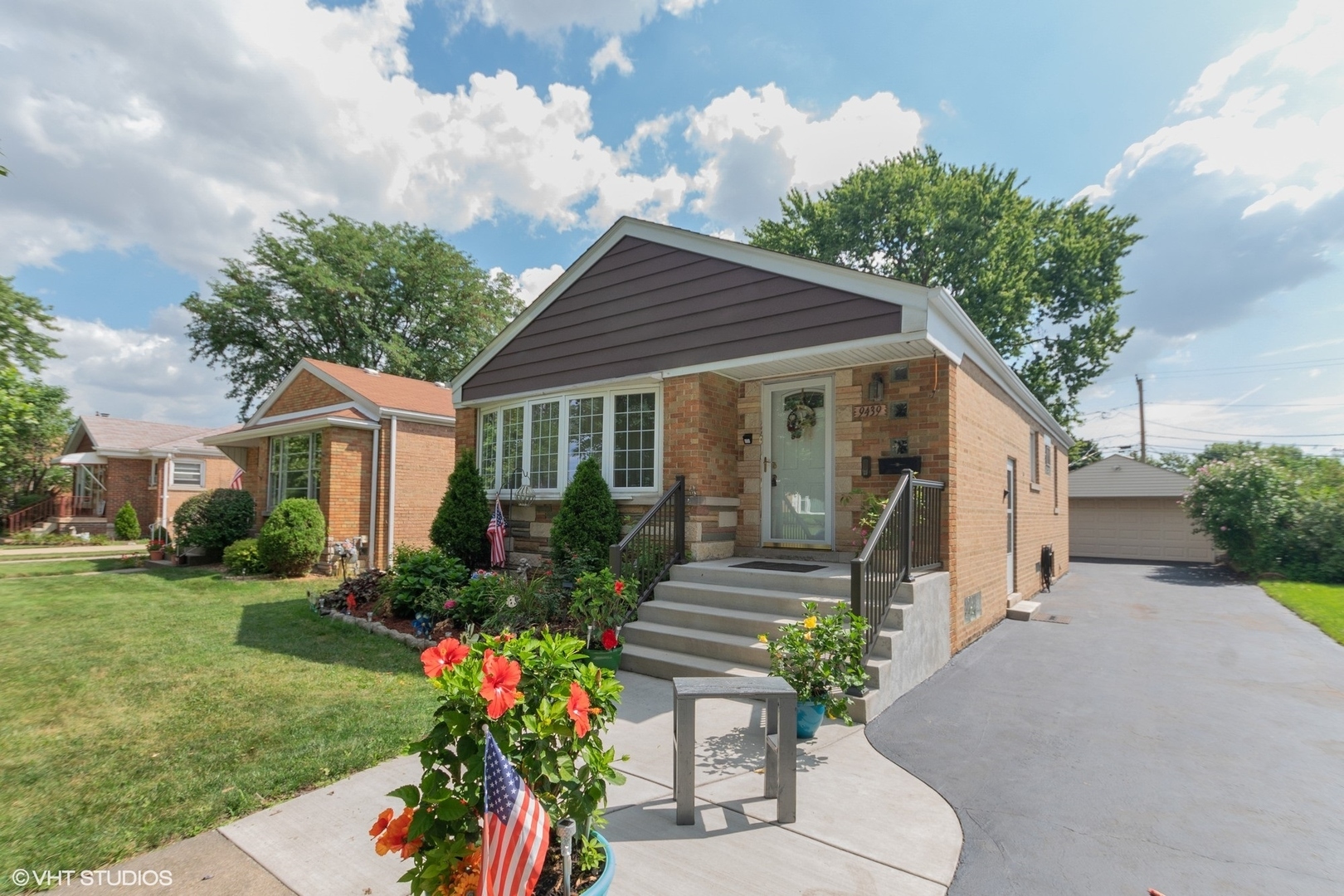 Property Photo:  9439 South Avers Avenue  IL 60805 