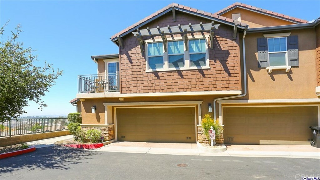 Property Photo:  16735 Nicklaus Drive 24  CA 91342 