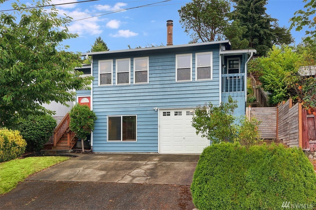 Property Photo:  5416 17th Ave SW  WA 98106 