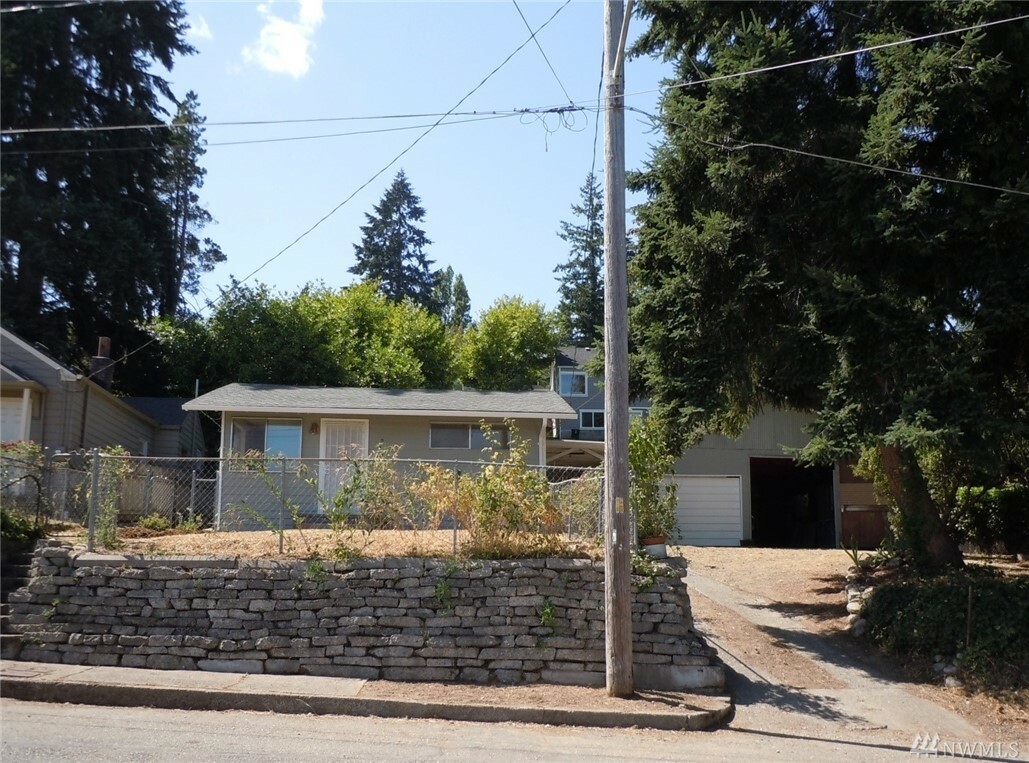 Property Photo:  243 S Hartford Ave  WA 98312 