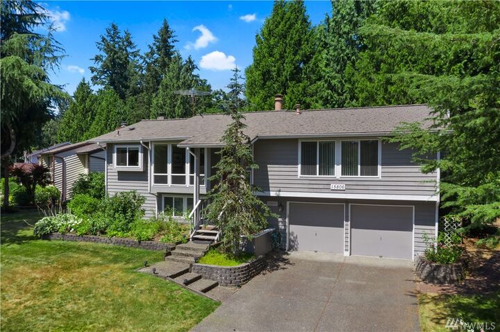 Property Photo:  15806 SE 166th Place  WA 98058 