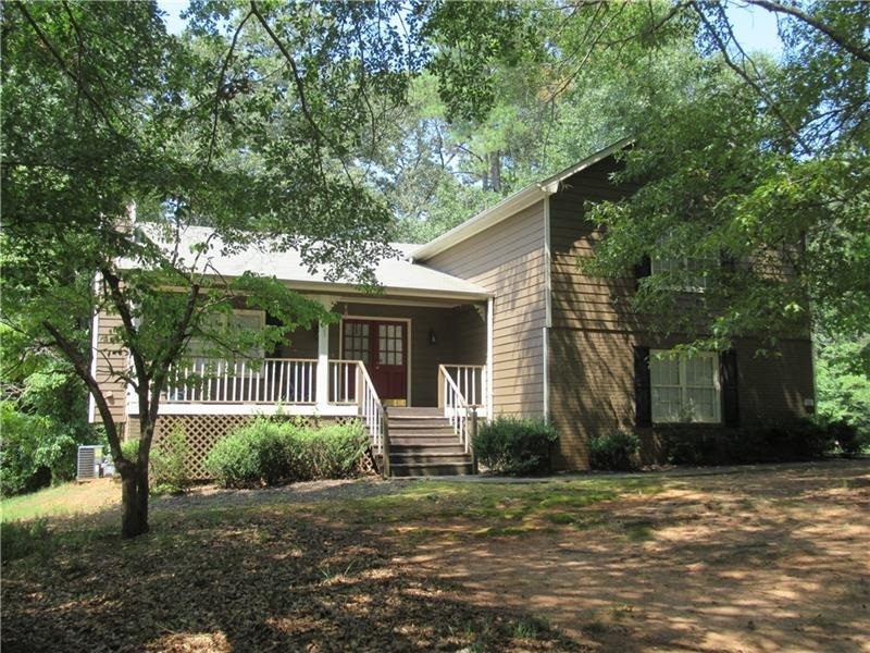 Property Photo:  2621 Laurel Woods Ln  GA 30094 