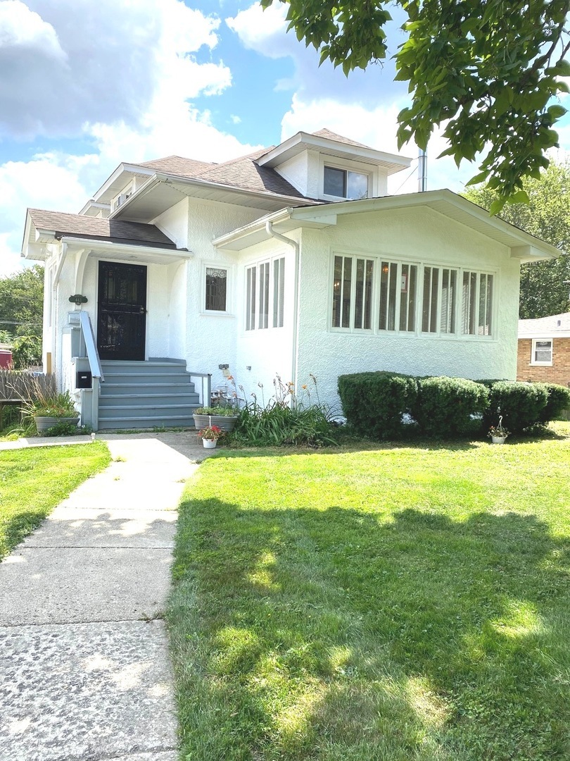 Property Photo: 443 South Summit Avenue IL 60181