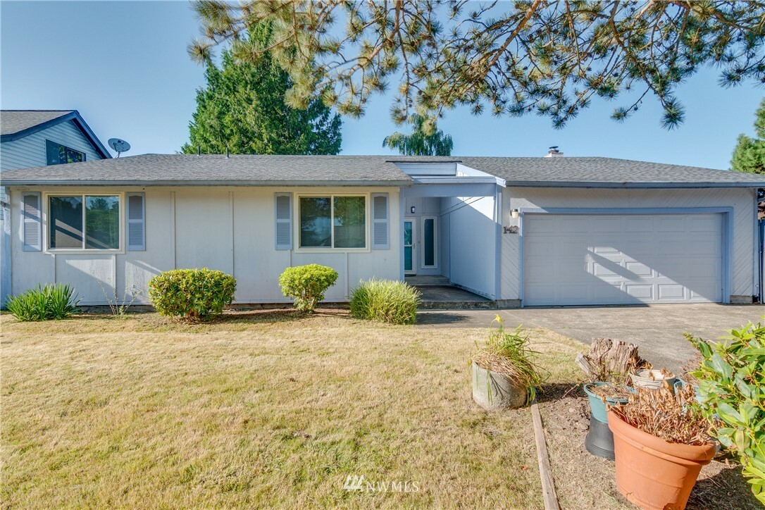 Property Photo:  142 Alturas Drive  WA 98626 