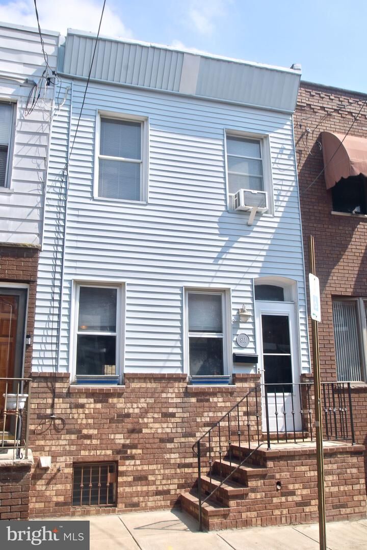 Property Photo: 811 Greenwich Street PA 19147