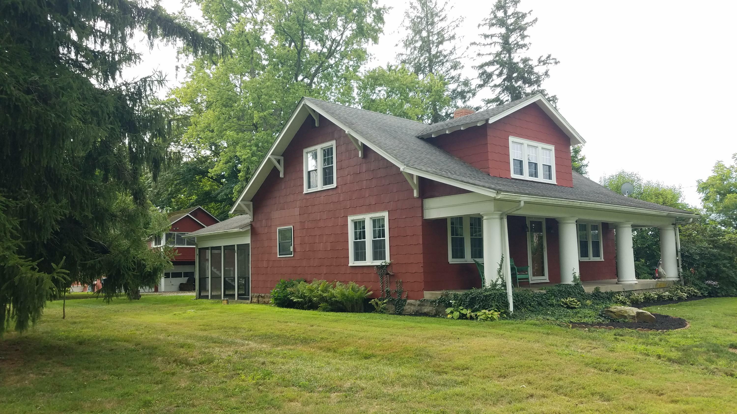 Property Photo:  160 Swans Road NE  OH 43055 