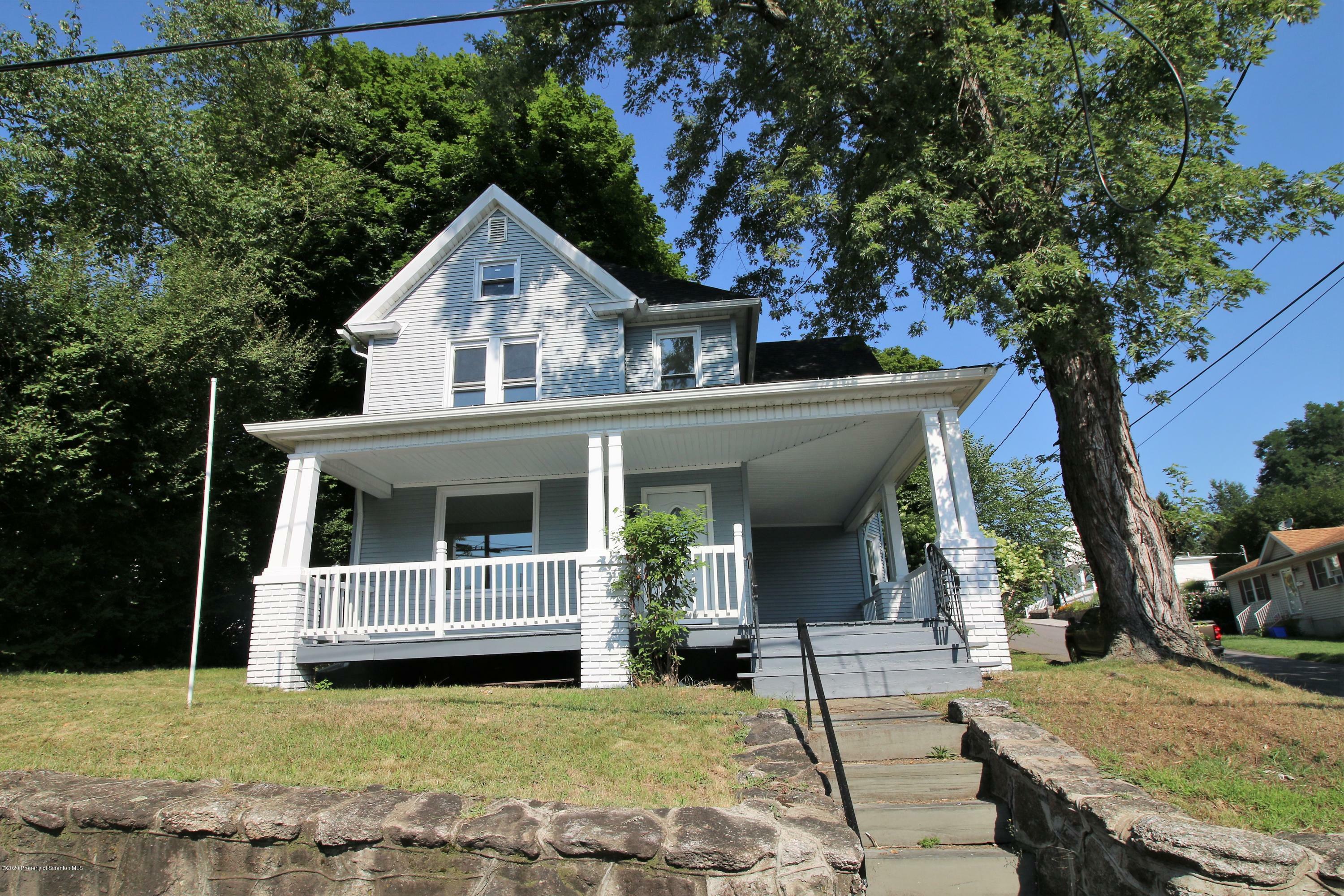 Property Photo:  802 S Valley Avenue  PA 18447 