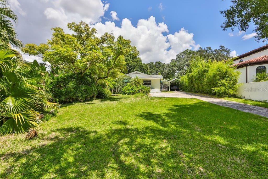 Property Photo:  1207 W Charter Street  FL 33602 