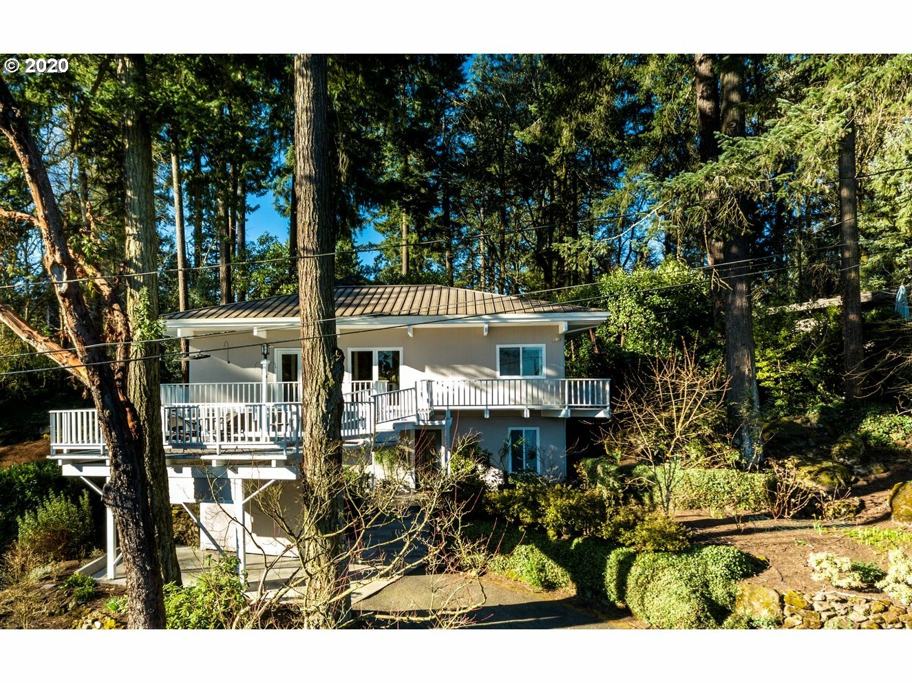 Property Photo:  550 Middlecrest Rd  OR 97034 
