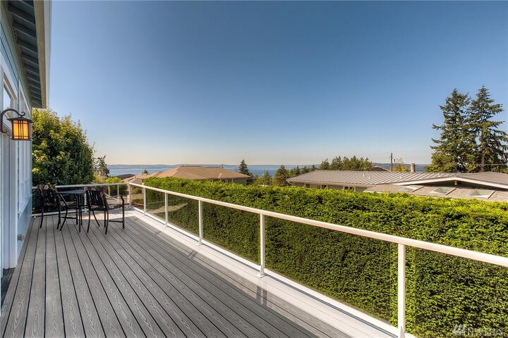 Property Photo:  218 S 210th Street  WA 98198 