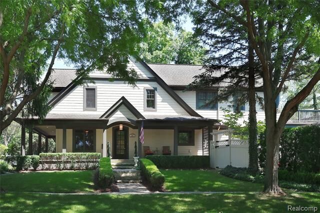 Property Photo:  787 Harmon St  MI 48009 