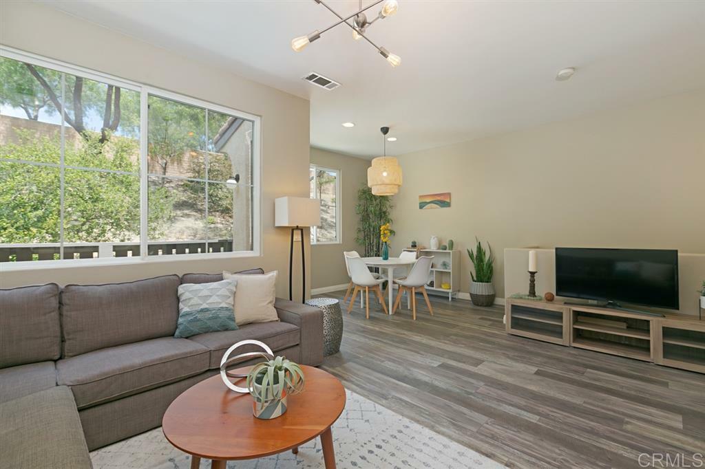 Property Photo: 6008 Paseo Salinero CA 92009