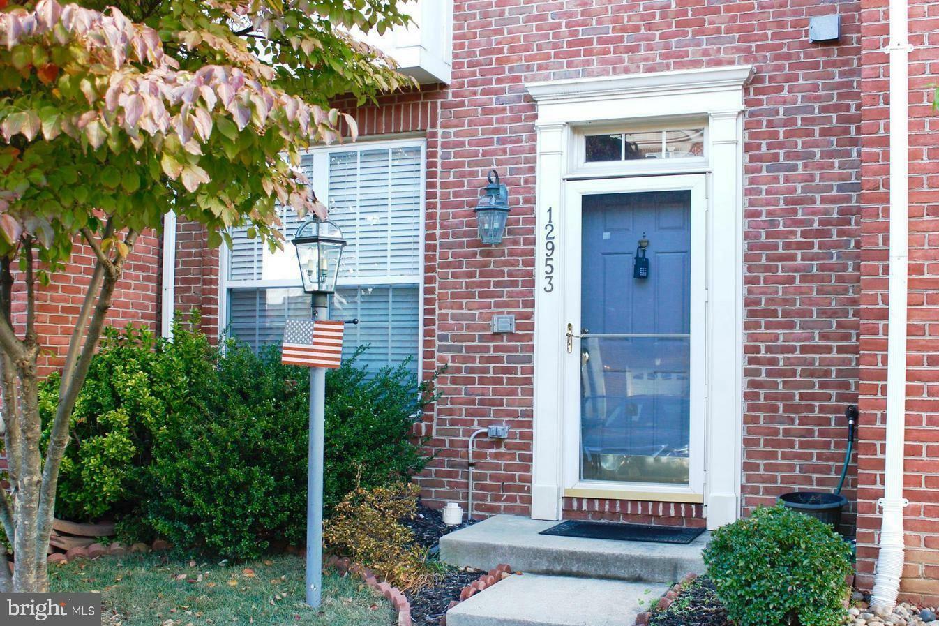 Property Photo:  12953 Park Crescent Circle  VA 20171 