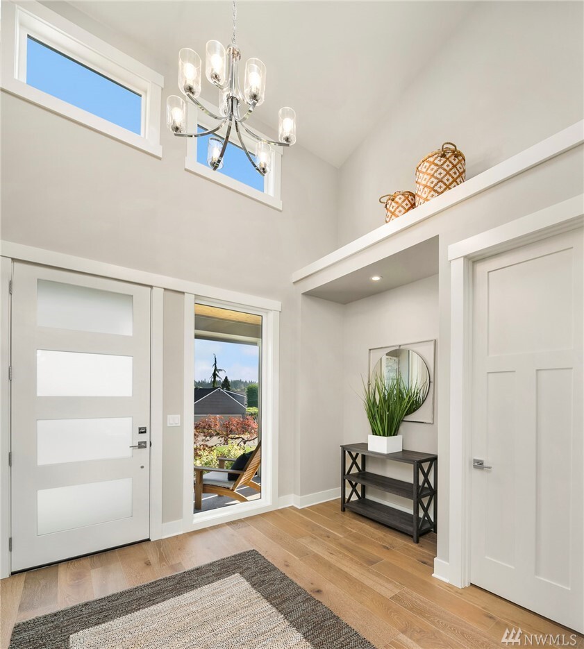 Property Photo:  713 Spruce St  WA 98020 