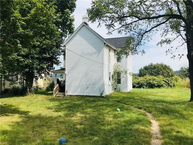 Property Photo:  1555 Hancock Ave  PA 15613 