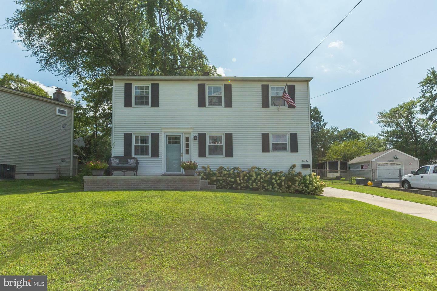 Property Photo:  5032 Walnut Avenue  NJ 08109 