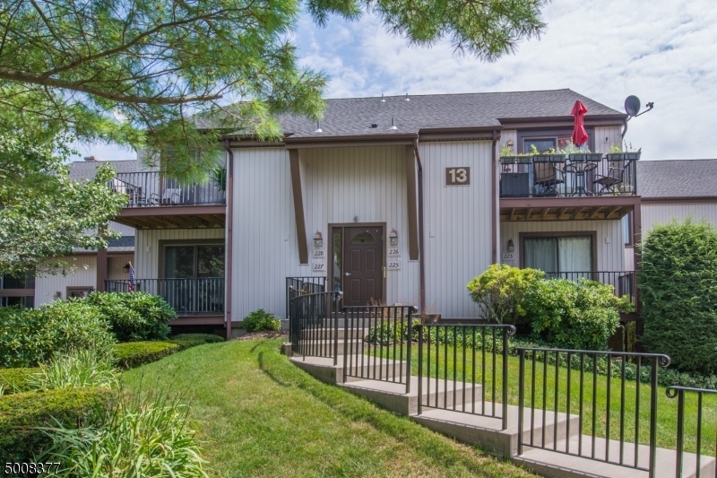 13227 Dell Pl 227  Stanhope Boro NJ 07874 photo