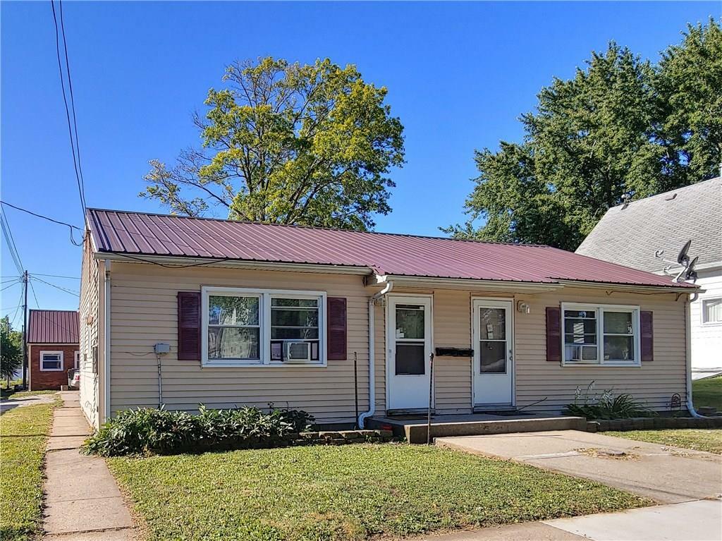 Property Photo:  106, 108, &Amp 110 E Douglas Street  IA 50138 