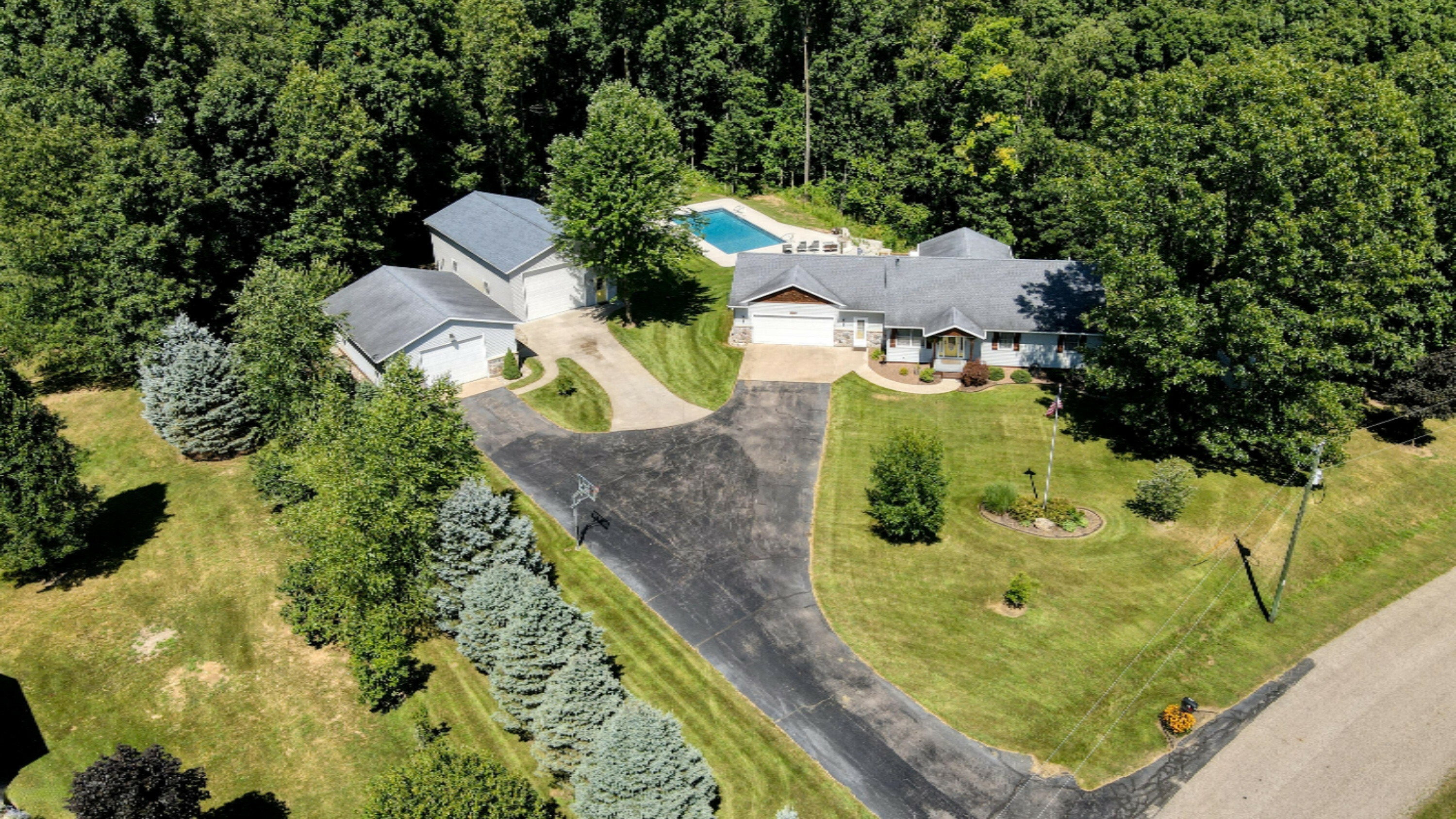 Property Photo: 581 Boot Lake Ridge MI 49344