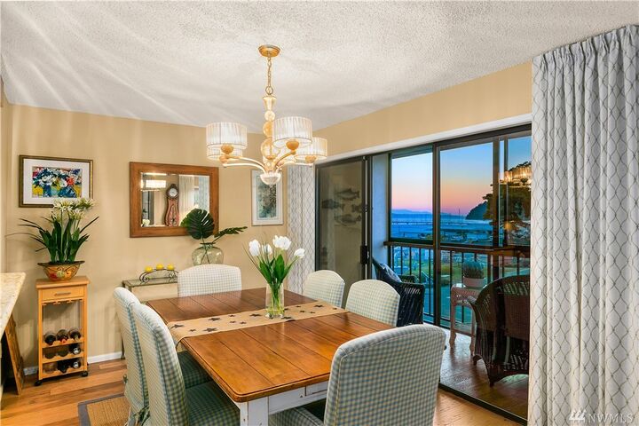 Property Photo: 601 S 227th Street 409N WA 98198