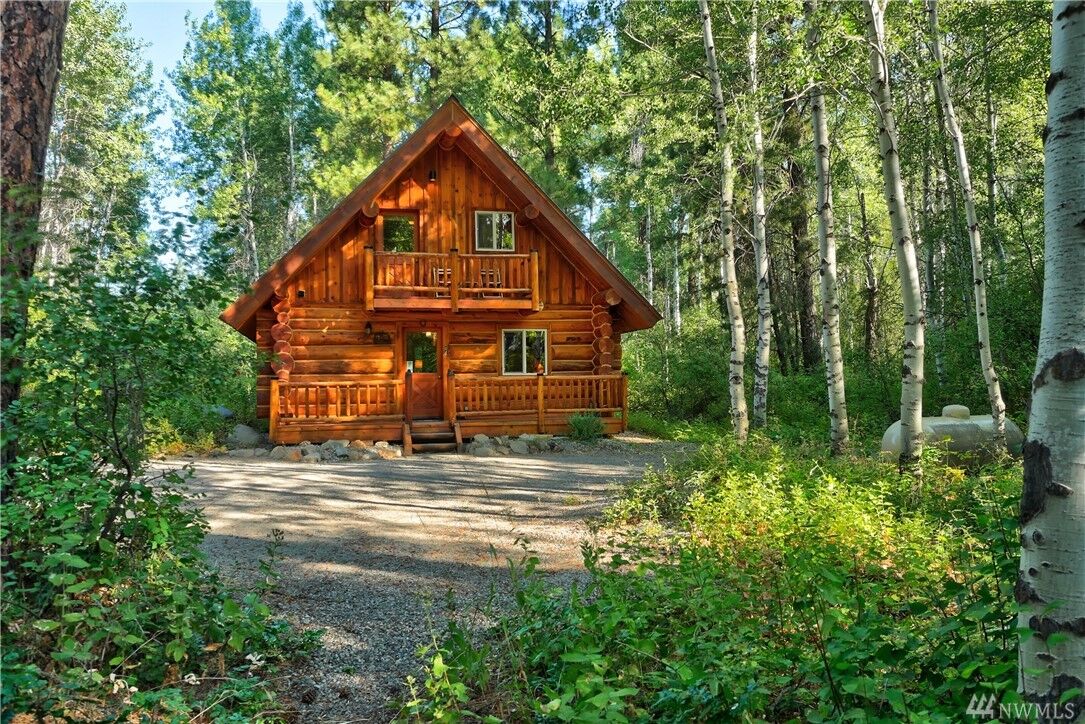 Property Photo:  4  Wolf Hollow Lane  WA 98862 
