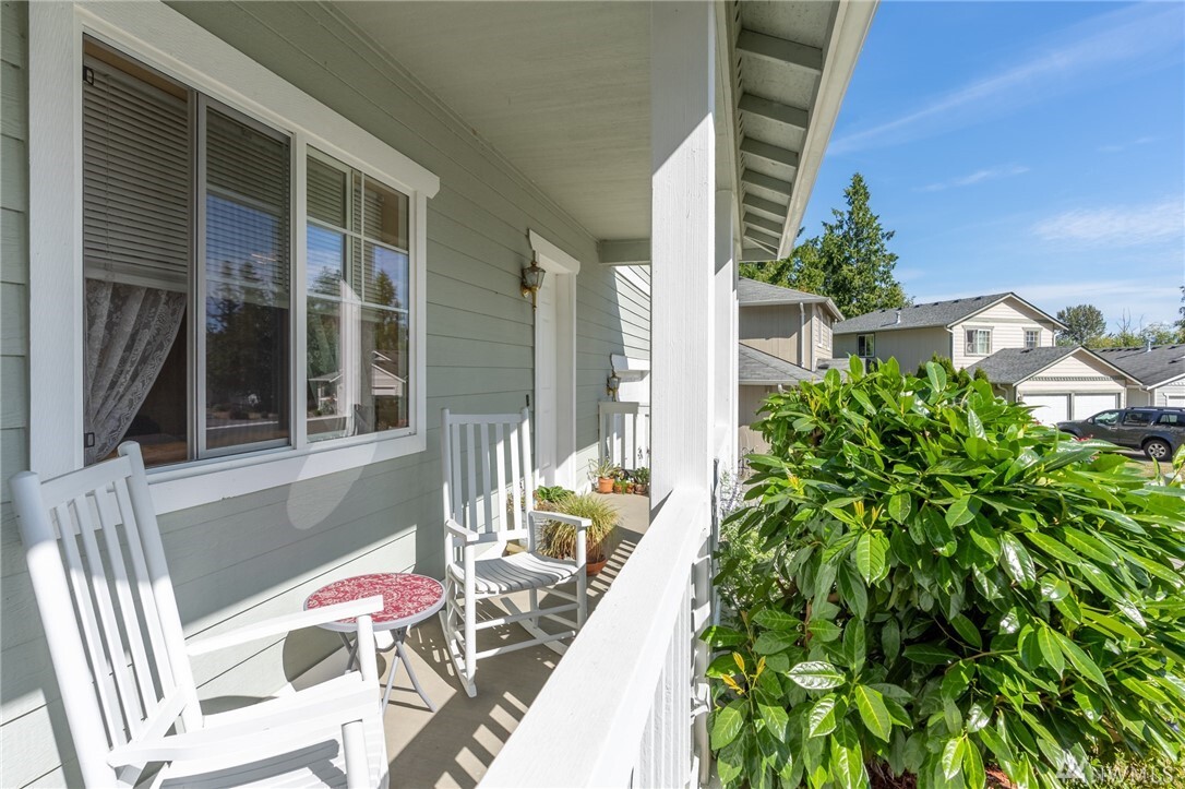Property Photo: 1305 N 14th Place WA 98273