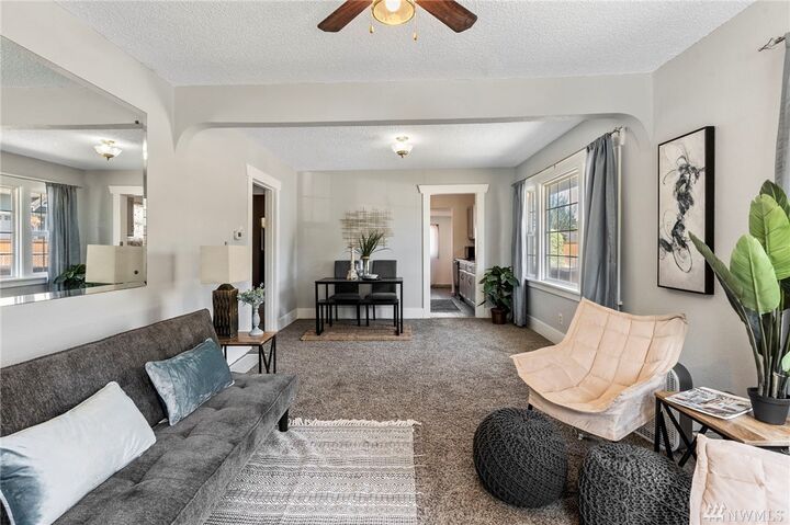 Property Photo: 825 S 76th St WA 98408