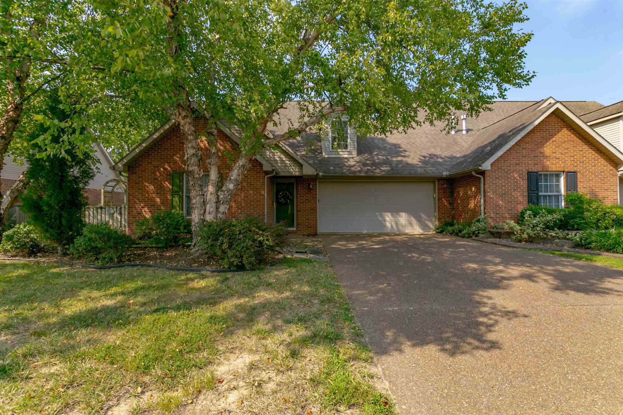 Property Photo: 8110 Covington Court IN 47630