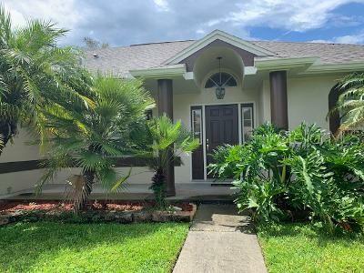 Property Photo:  1525 Creekbend Drive  FL 33510 