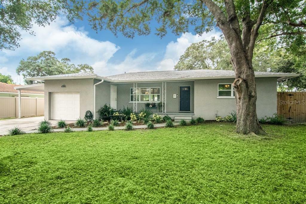Property Photo: 5079 34th Avenue N FL 33710