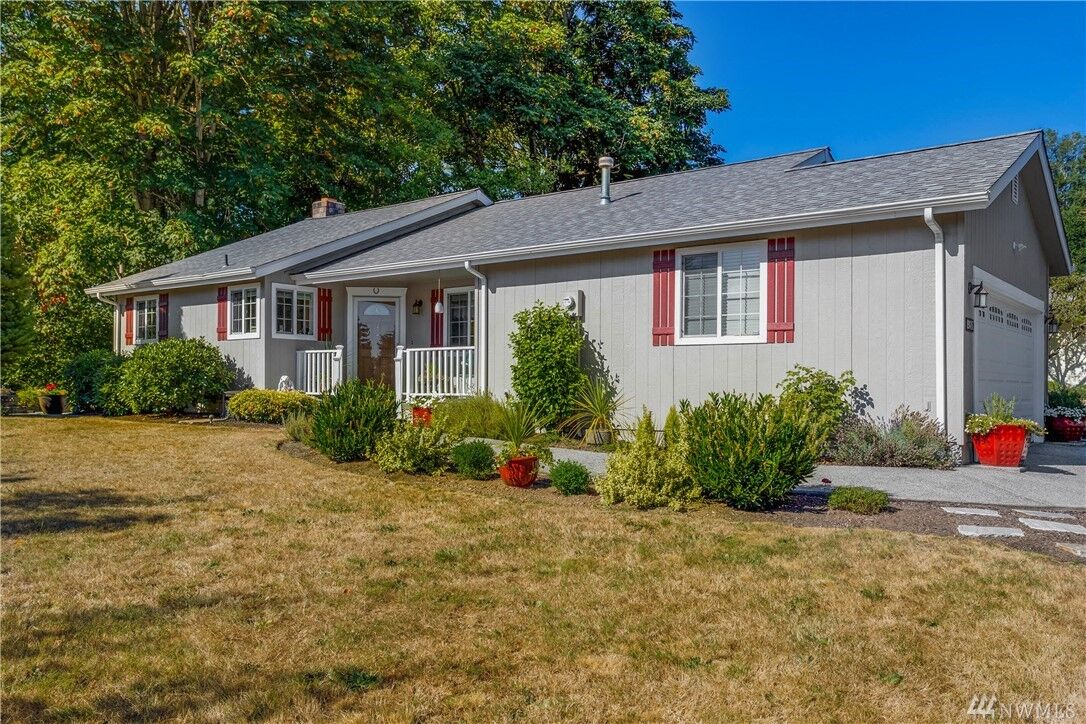 Property Photo:  19445  146th Avenue SE  WA 98058 