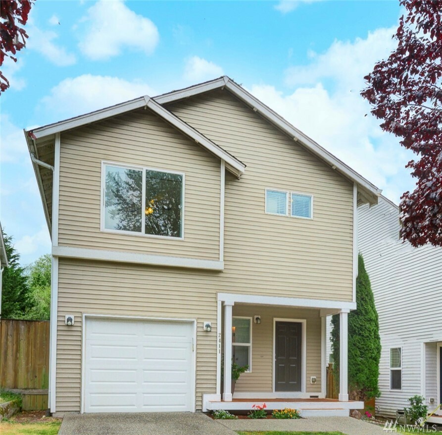 Property Photo: 2411 106th Dr SE WA 98258