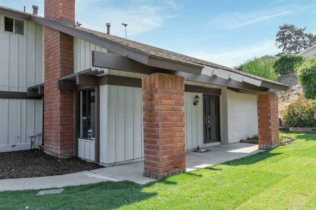 Property Photo: 10098 Mesa Madera Dr CA 92131