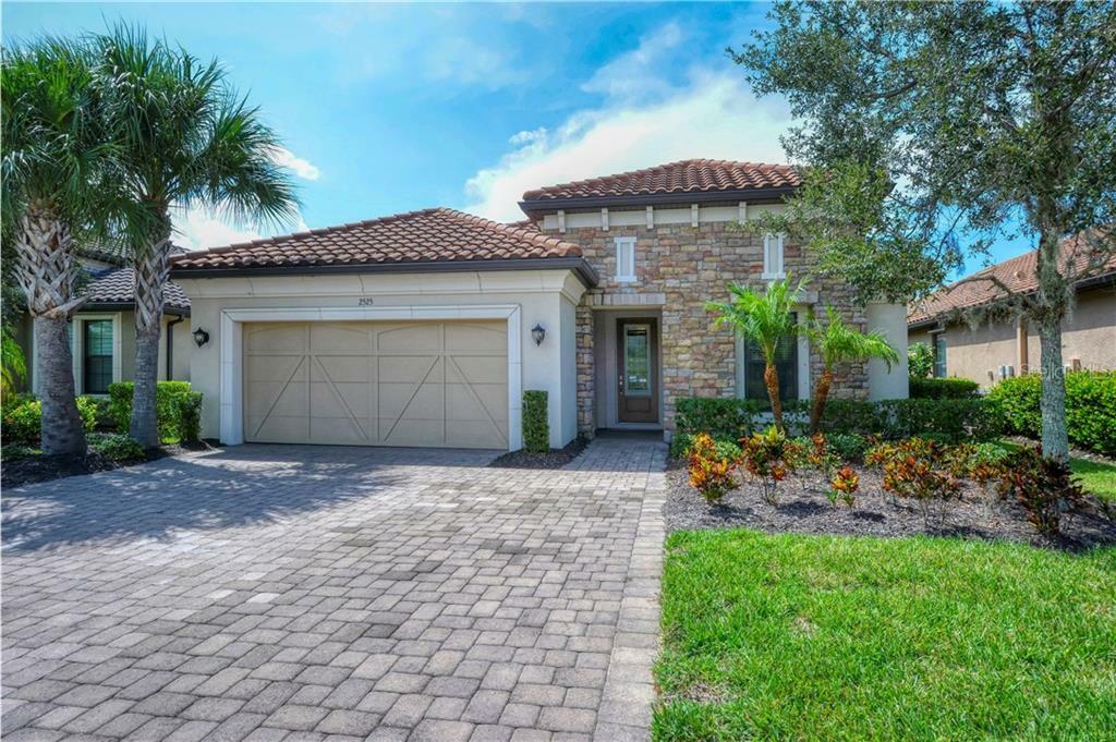 Property Photo:  2525 Vaccaro Drive  FL 34231 