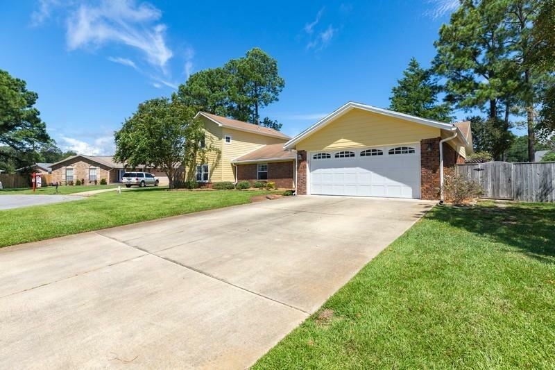 Property Photo: 113 Perdido Circle FL 32578