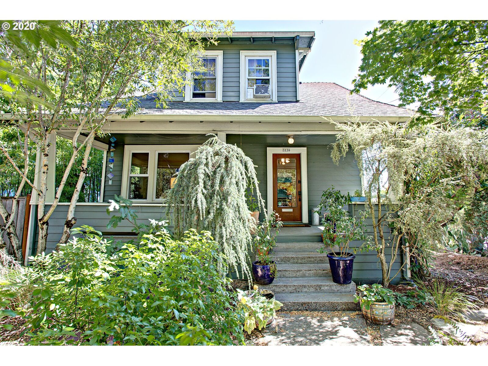 Property Photo:  3236 SE 52nd Ave  OR 97206 