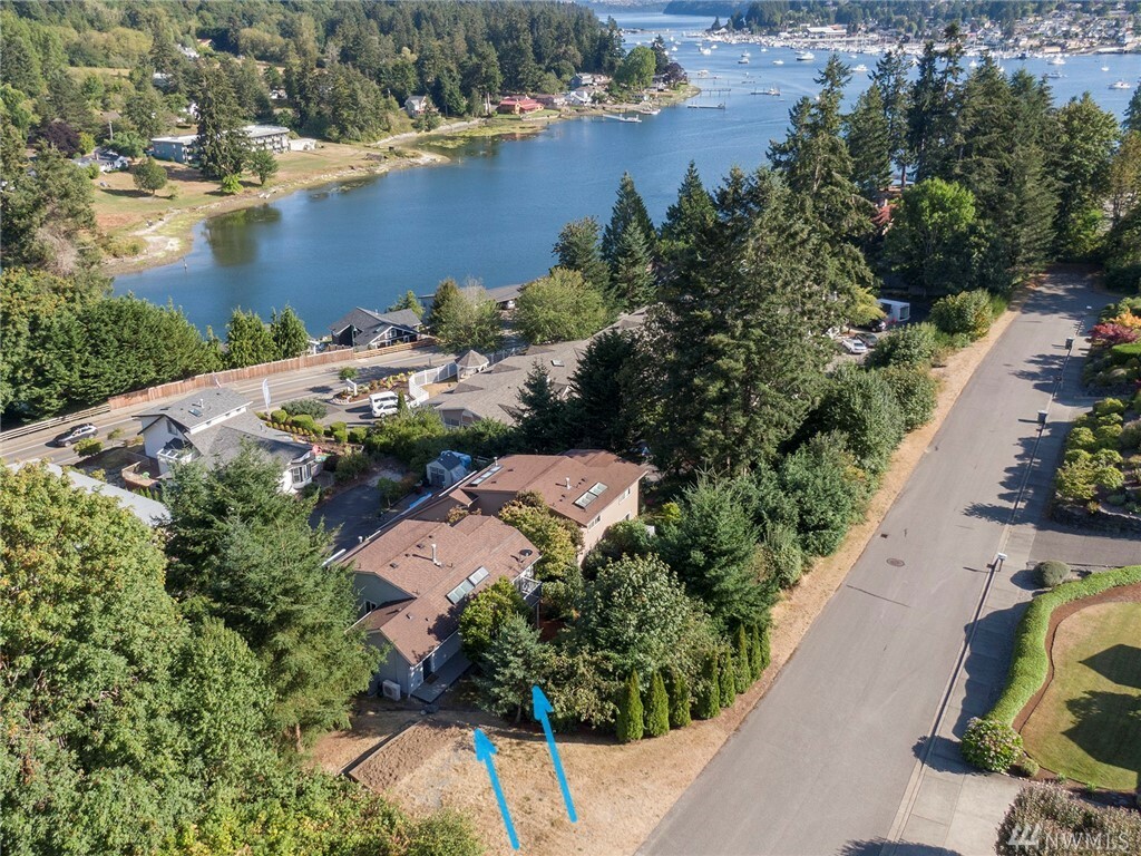 Property Photo:  3516 Rust St  WA 98332 