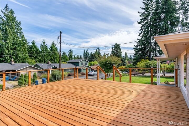 Property Photo:  24304 92nd Ave W  WA 98020 