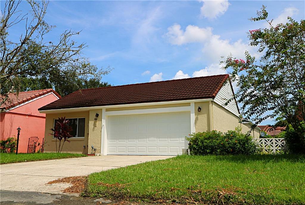 Property Photo:  252 Rosa Rojo  FL 33884 