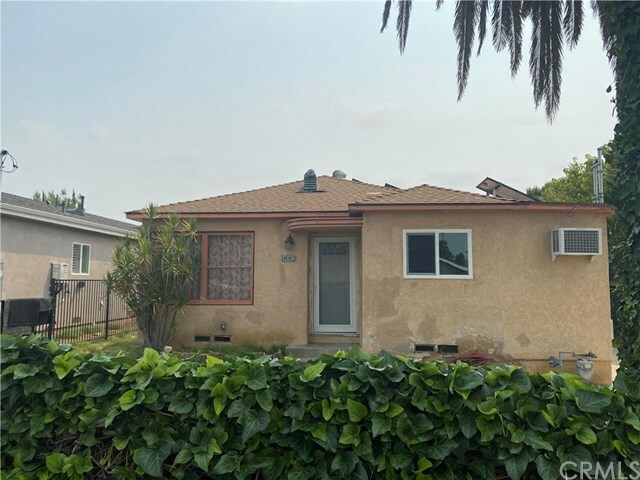 14042 Fox Street  San Fernando CA 91340 photo