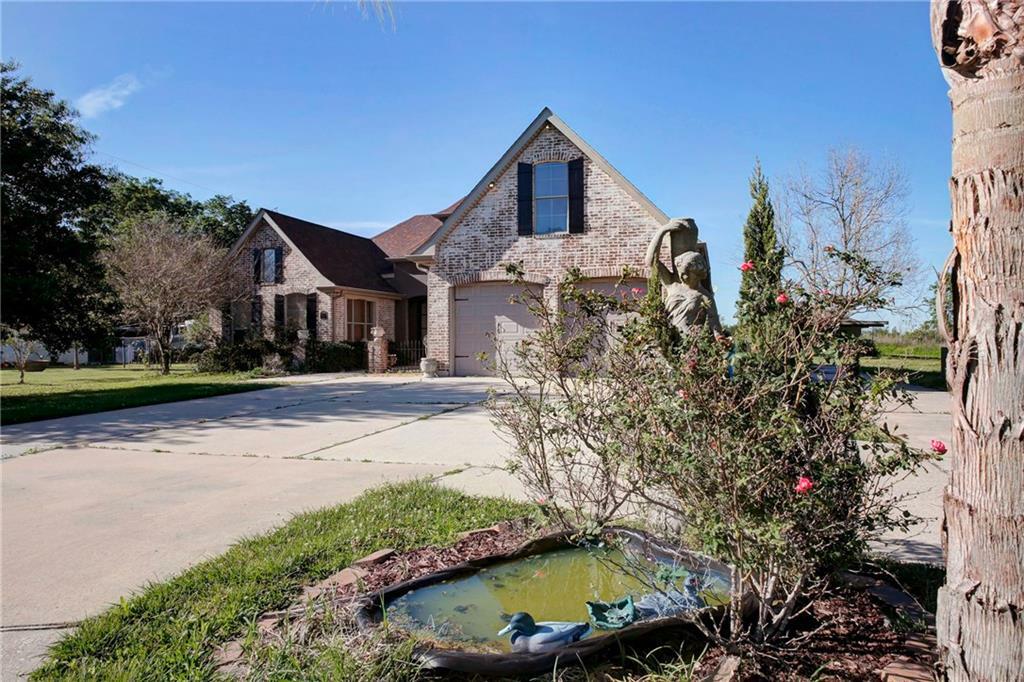 Property Photo:  3319 Bayou Road  LA 70085 