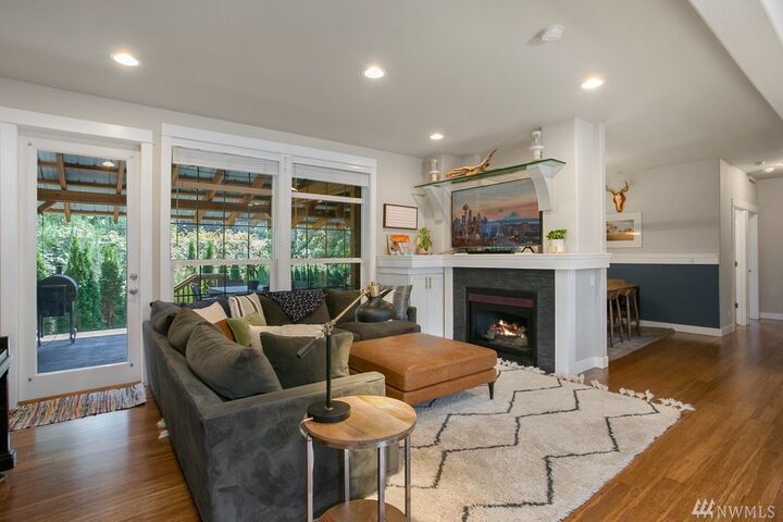 Property Photo: 7822 240th Street SW WA 98026
