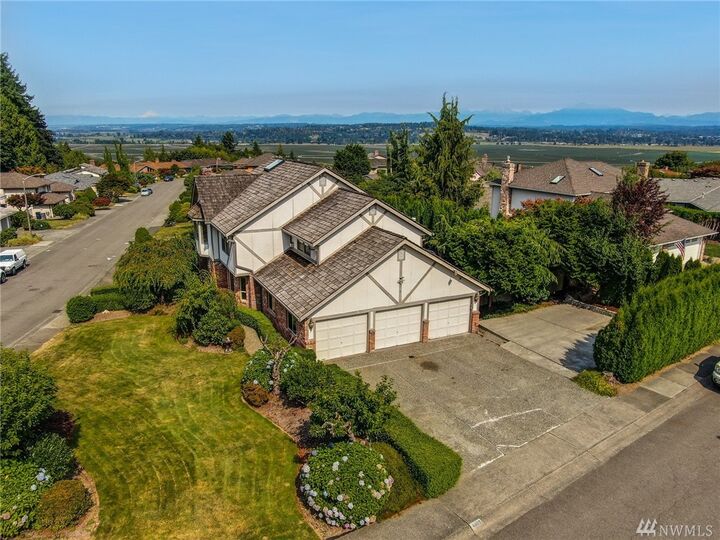 Property Photo: 4407 108th Street SE WA 98208