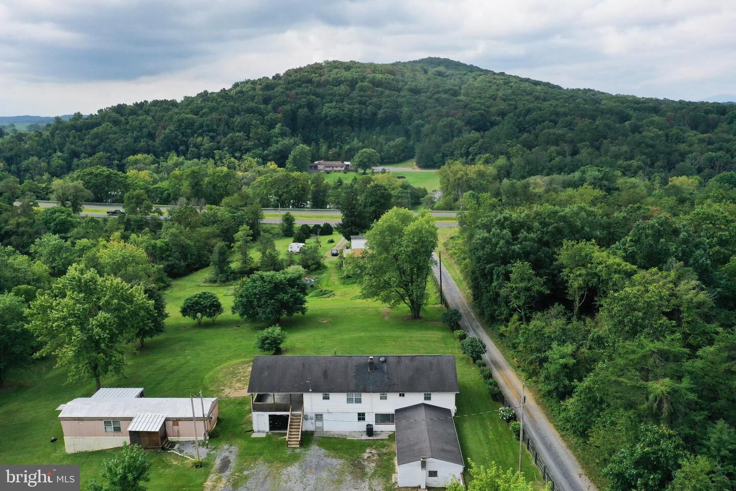 Property Photo: 136 &Amp 138 Crinoline Lane VA 22603